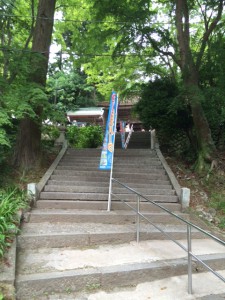 門への階段